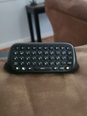 Xbox Wireless Chatpad Keyboard - Black
